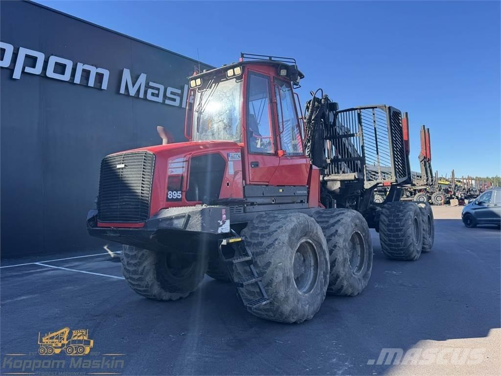 Komatsu 895 Kihordók