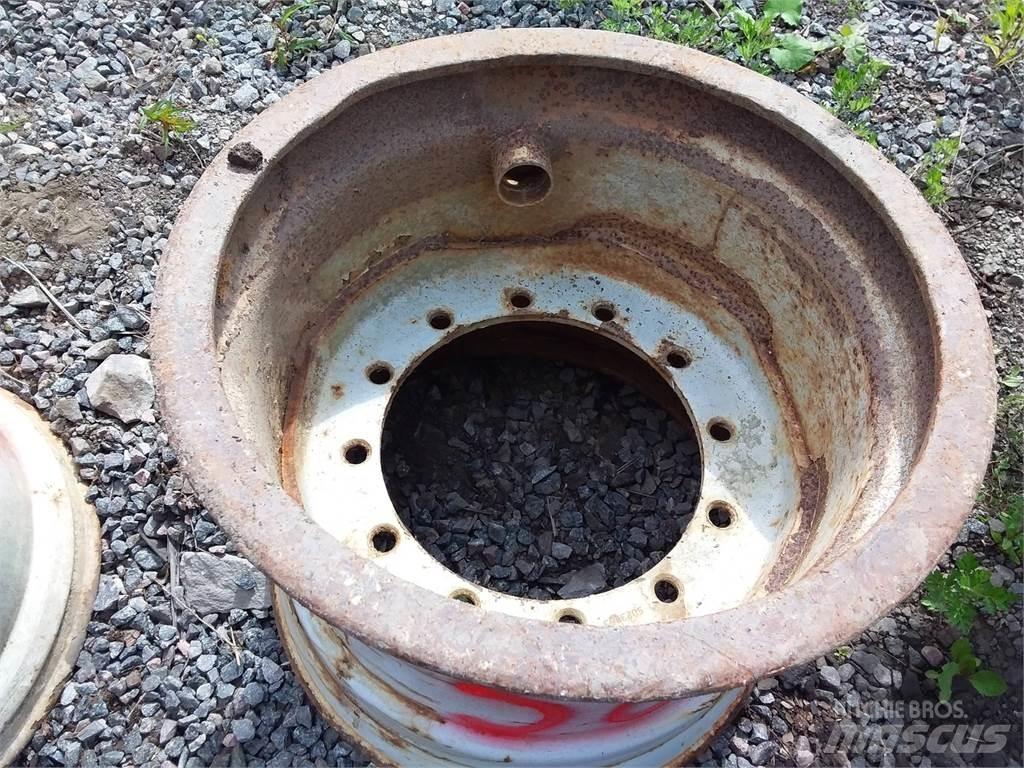 Valmet 860 20x26,5 Gumiabroncsok, kerekek és felnik