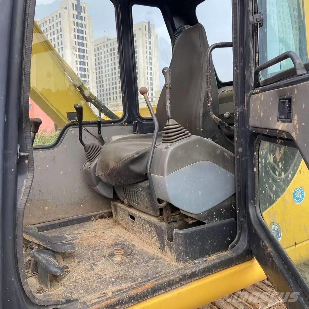Komatsu PC60-7 Lánctalpas kotrók