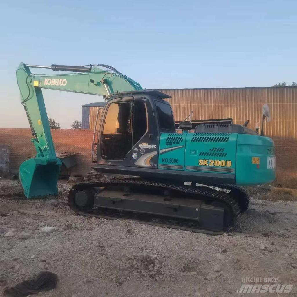 Kobelco 200 Lánctalpas kotrók