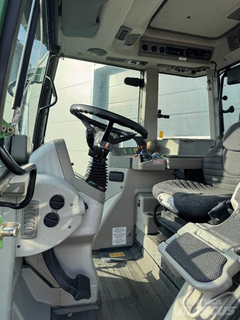 Fendt 820 Vario TMS Traktorok
