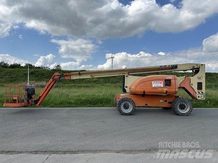JLG 800AJ Karos emelők