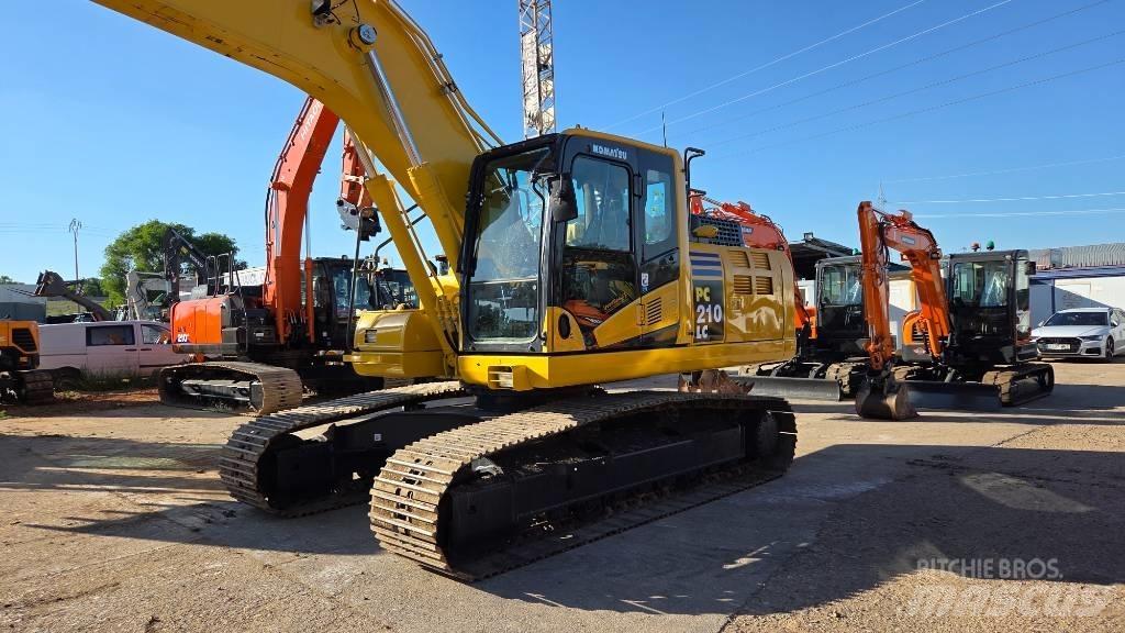 Komatsu PC 210 Lánctalpas kotrók