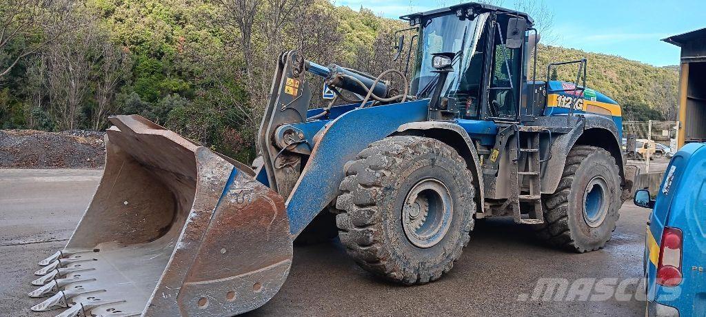 CASE 1121G Gumikerekes homlokrakodók