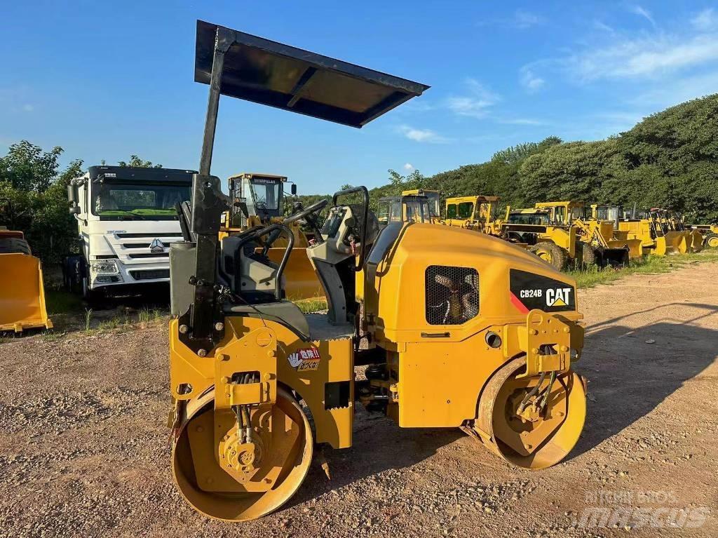 CAT CB 24 B Ikerdobos hengerek