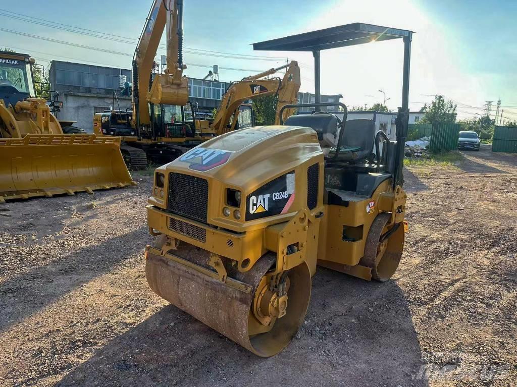 CAT CB 24 B Ikerdobos hengerek