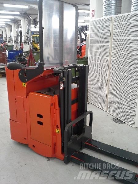 Linde L12LS-03 Elektromos gyalogkíséretű targoncák