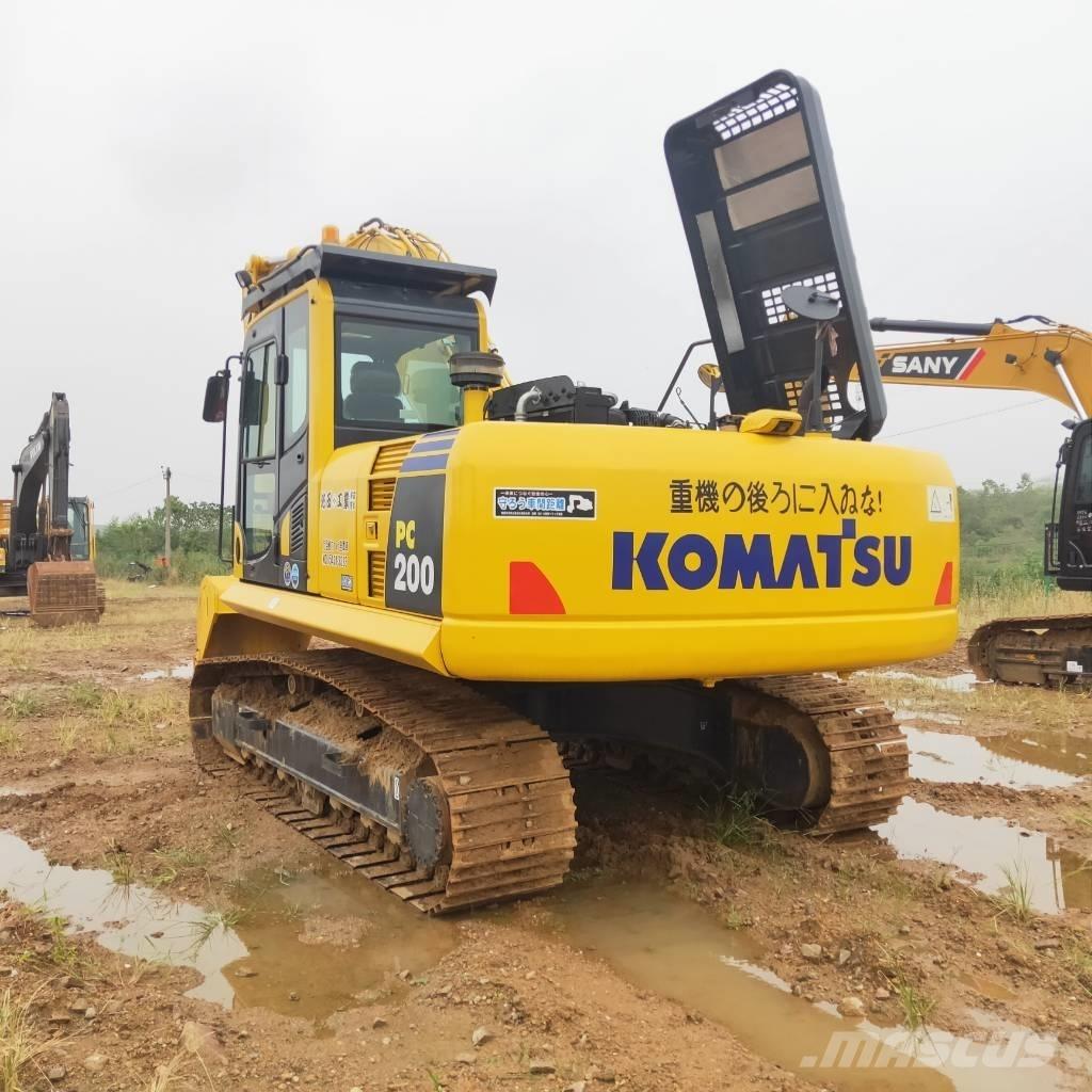 Komatsu PC200-8 Lánctalpas kotrók