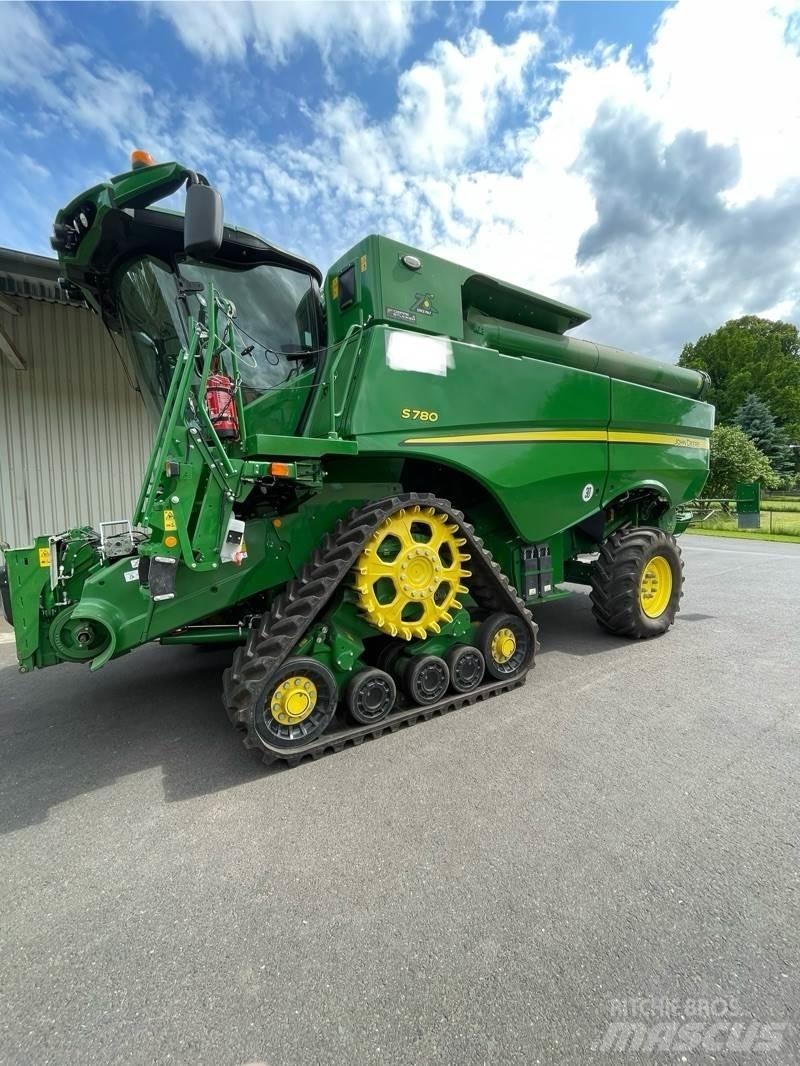 John Deere S780i Kombájnok