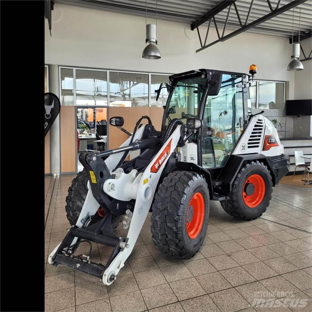 Bobcat L75 Gumikerekes homlokrakodók