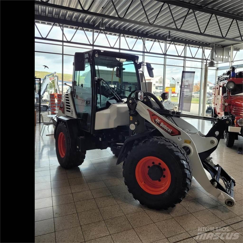 Bobcat L75 Gumikerekes homlokrakodók