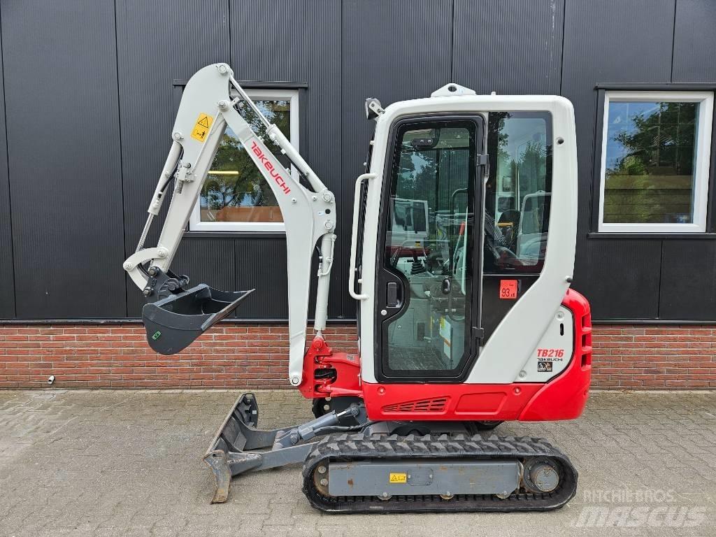 Takeuchi TB 216 Mini kotrók < 7t