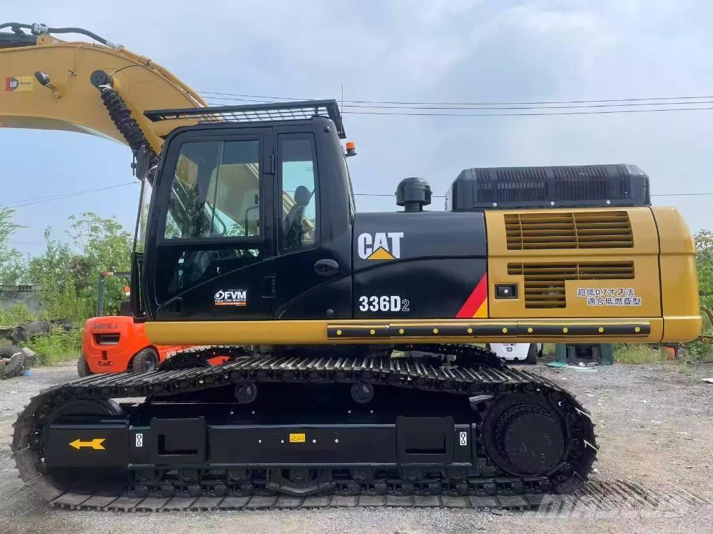 CAT 336D2 Lánctalpas kotrók