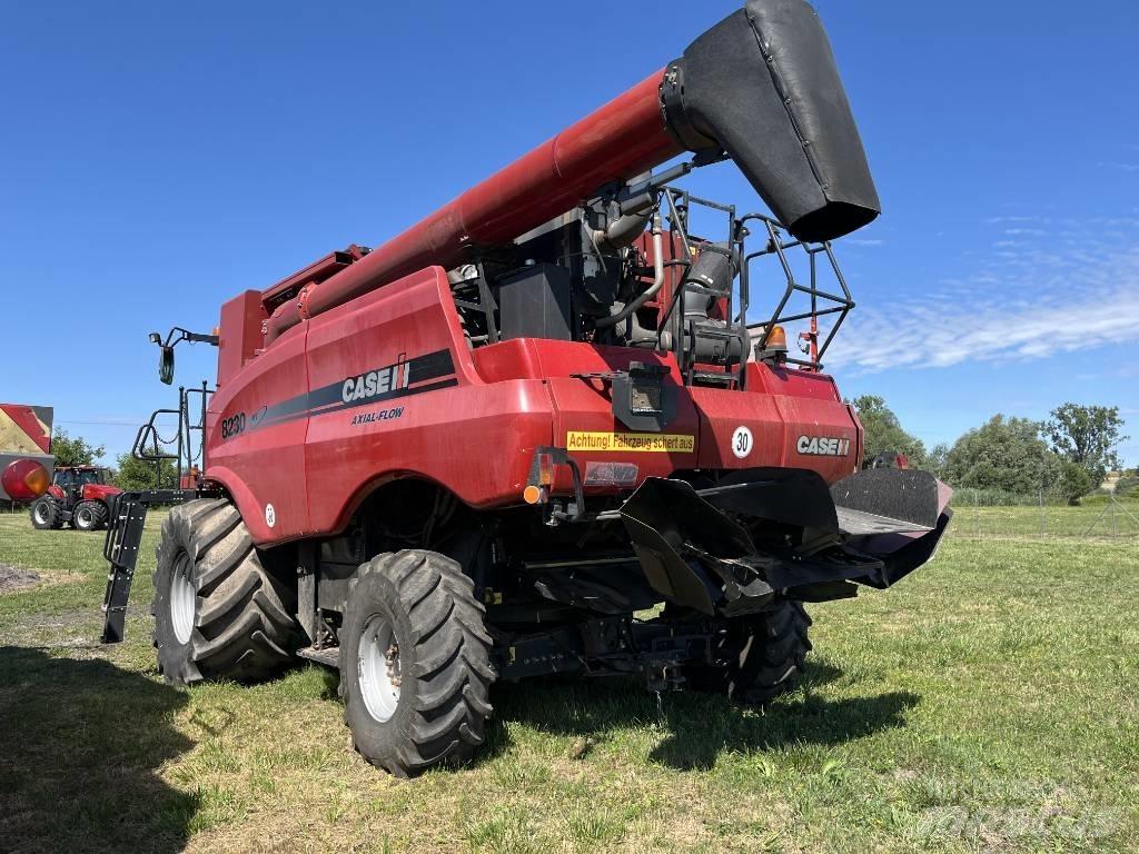 Case IH AF 8230 Kombájnok