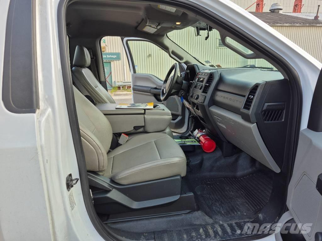 Ford F 450 Platós / Ponyvás teherautók