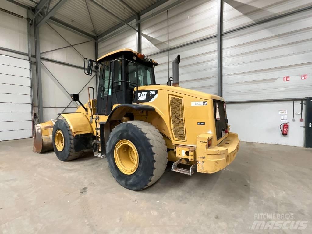 CAT 950 H Gumikerekes homlokrakodók
