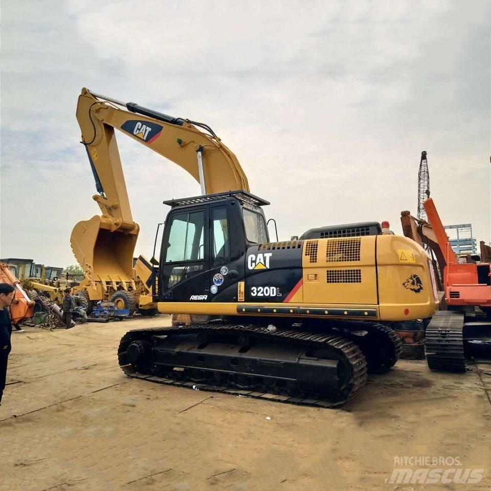 CAT 320D Lánctalpas kotrók