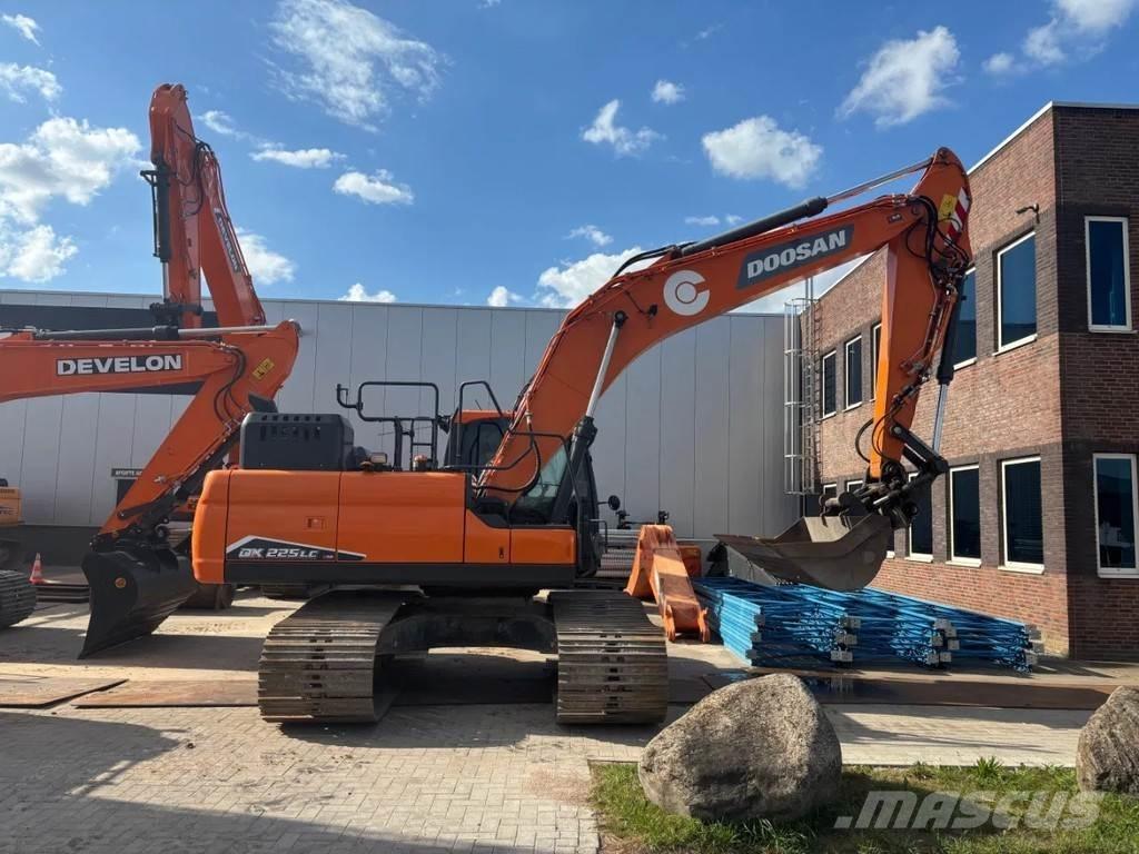 Doosan DX225LC-7 Lánctalpas kotrók