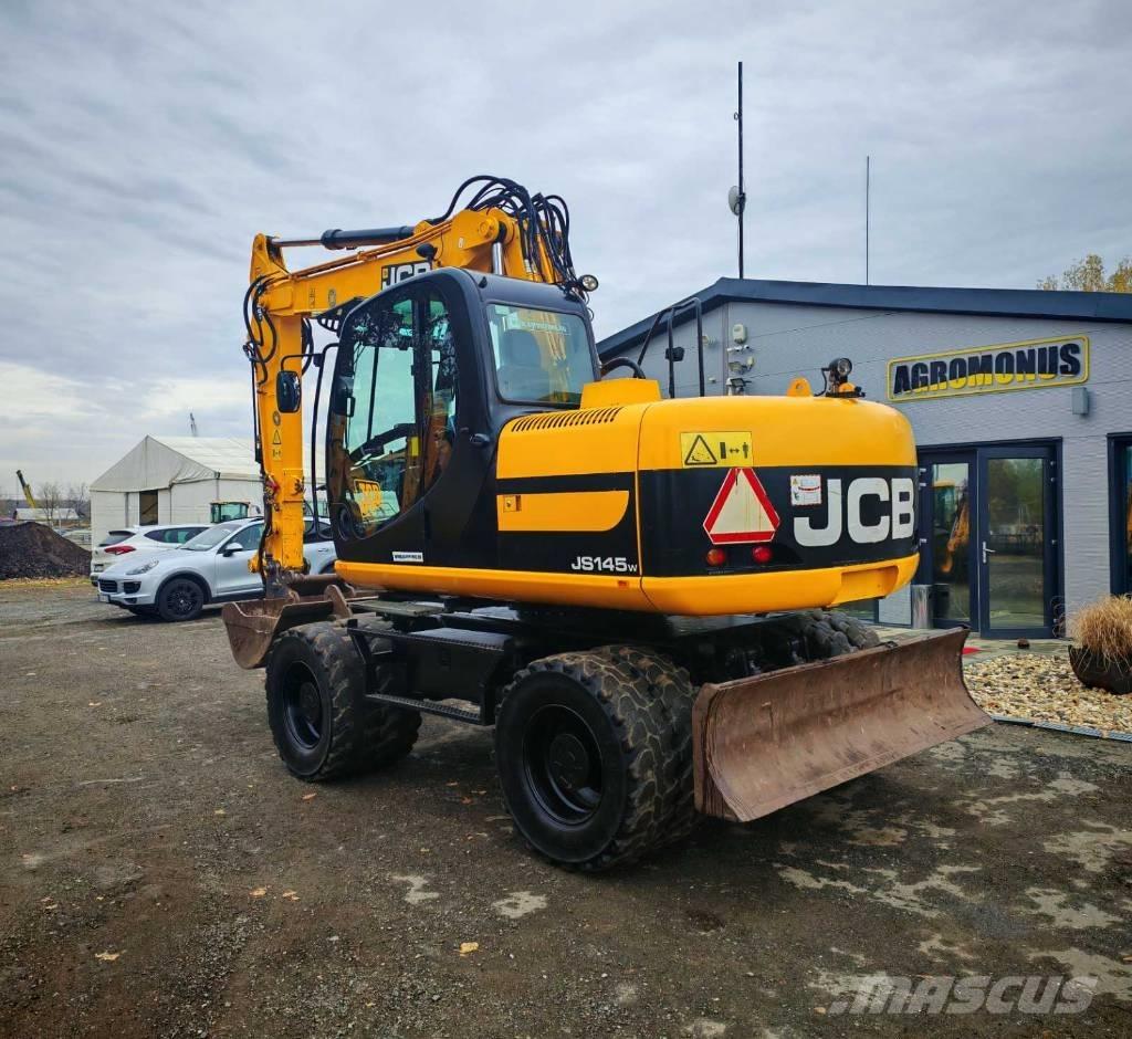 JCB JS 145 W Gumikerekes kotrók