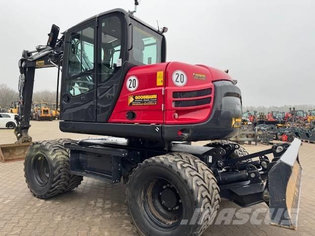 Yanmar B 110 W Gumikerekes kotrók