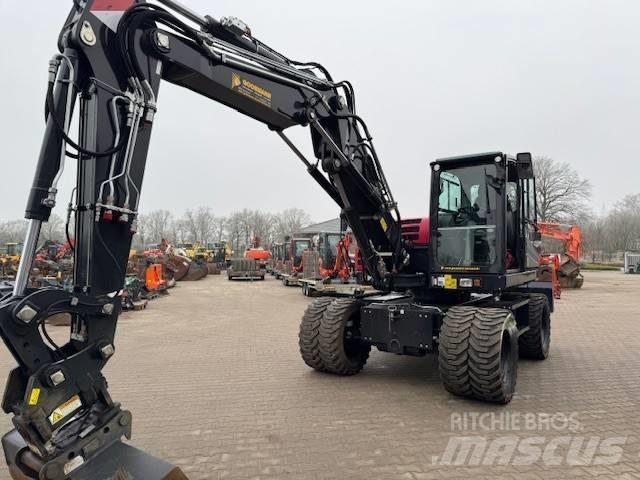 Yanmar B 110 W Gumikerekes kotrók