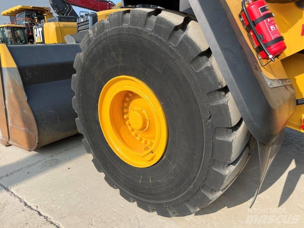 Volvo L180H Gumikerekes homlokrakodók