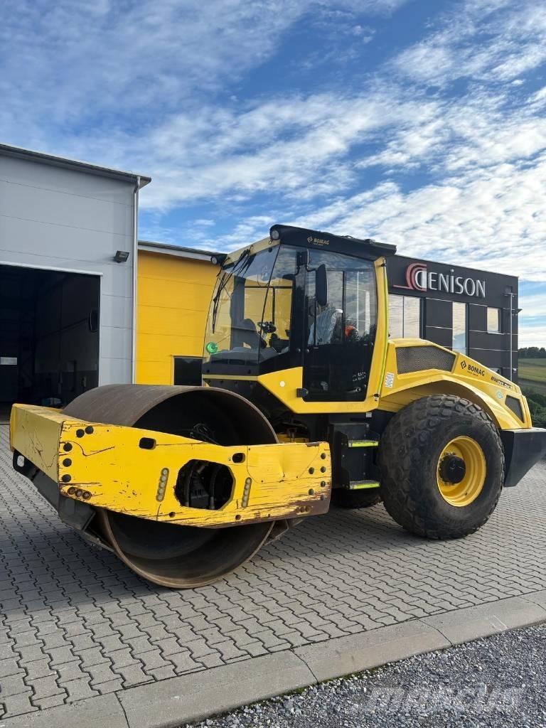 Bomag BW 213 Egydobos hengerek