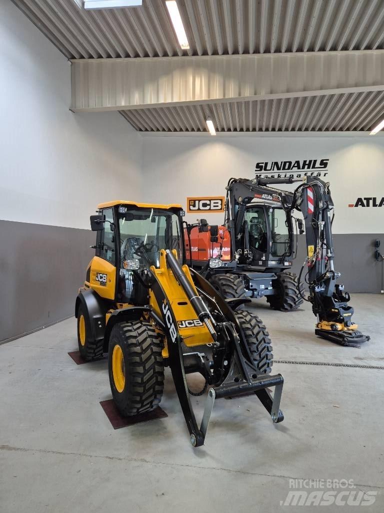 JCB 409 Gumikerekes homlokrakodók