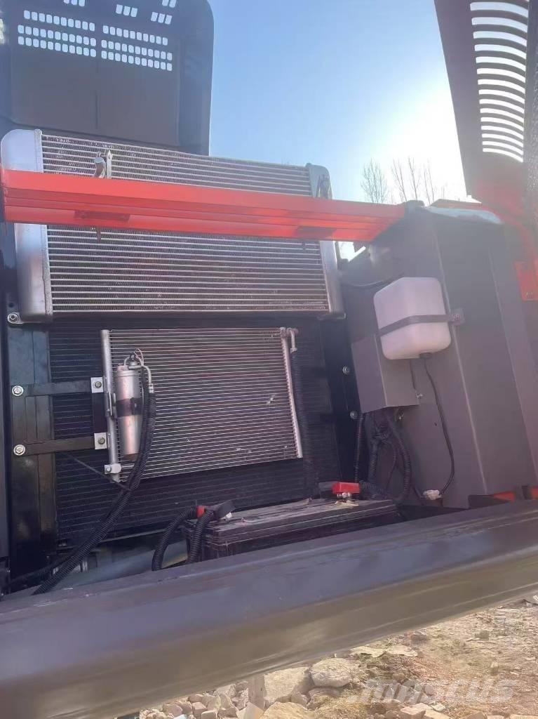 Hitachi ZX 350 Lánctalpas kotrók