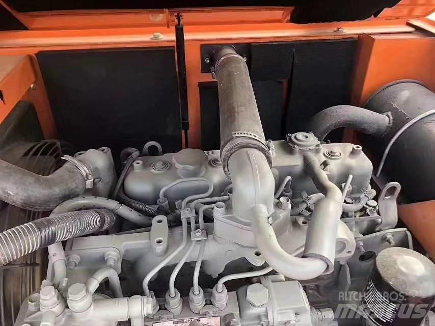 Hitachi Zaxis 70 Mini kotrók < 7t