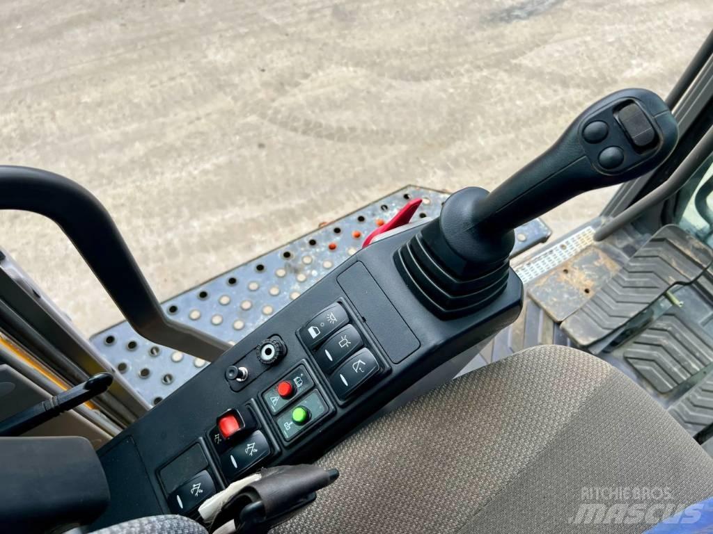 Volvo EC380E HR UHD Bontásra használt kotrók