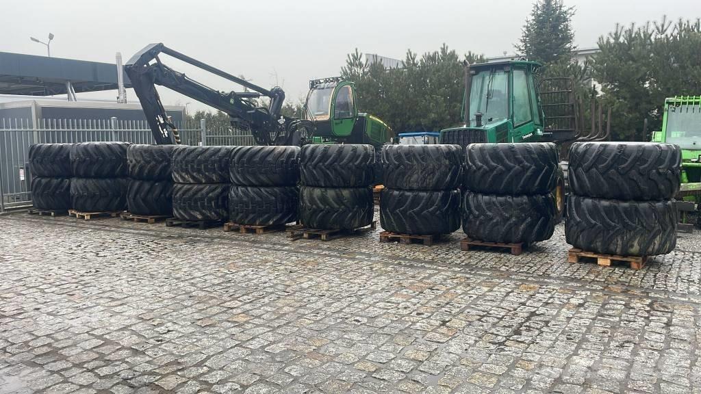 Nokian 710/45-26.5 Gumiabroncsok, kerekek és felnik