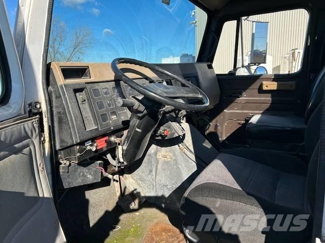 International 4900 Nyergesvontatók