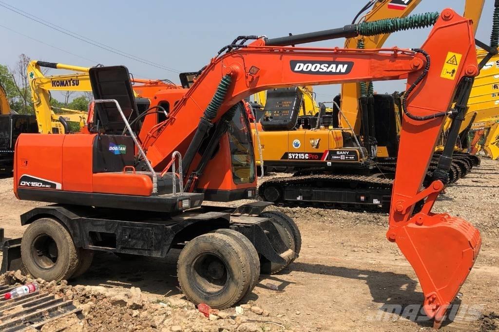 Doosan DX150W Lánctalpas kotrók