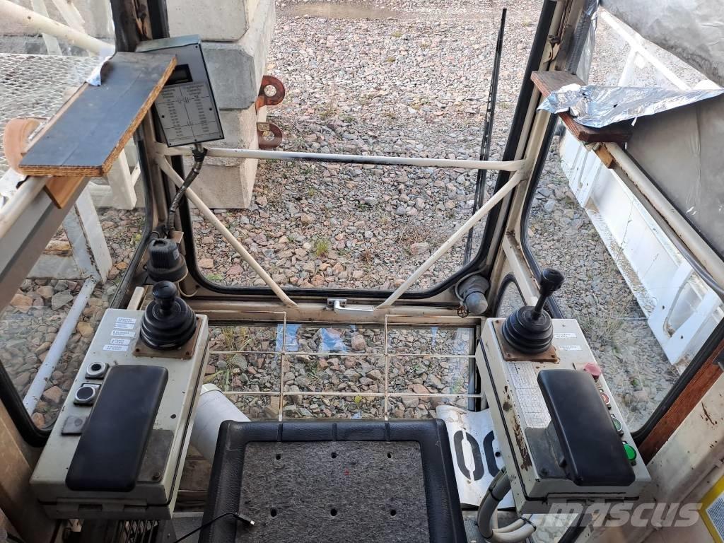 Liebherr 71 EC Torony daruk