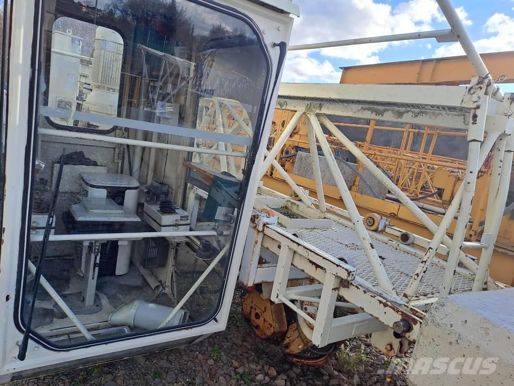 Liebherr 71 EC Torony daruk