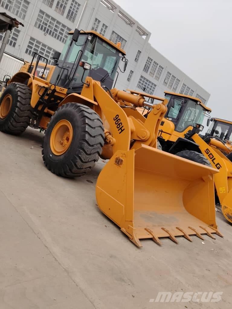 CAT 950 H Gumikerekes homlokrakodók