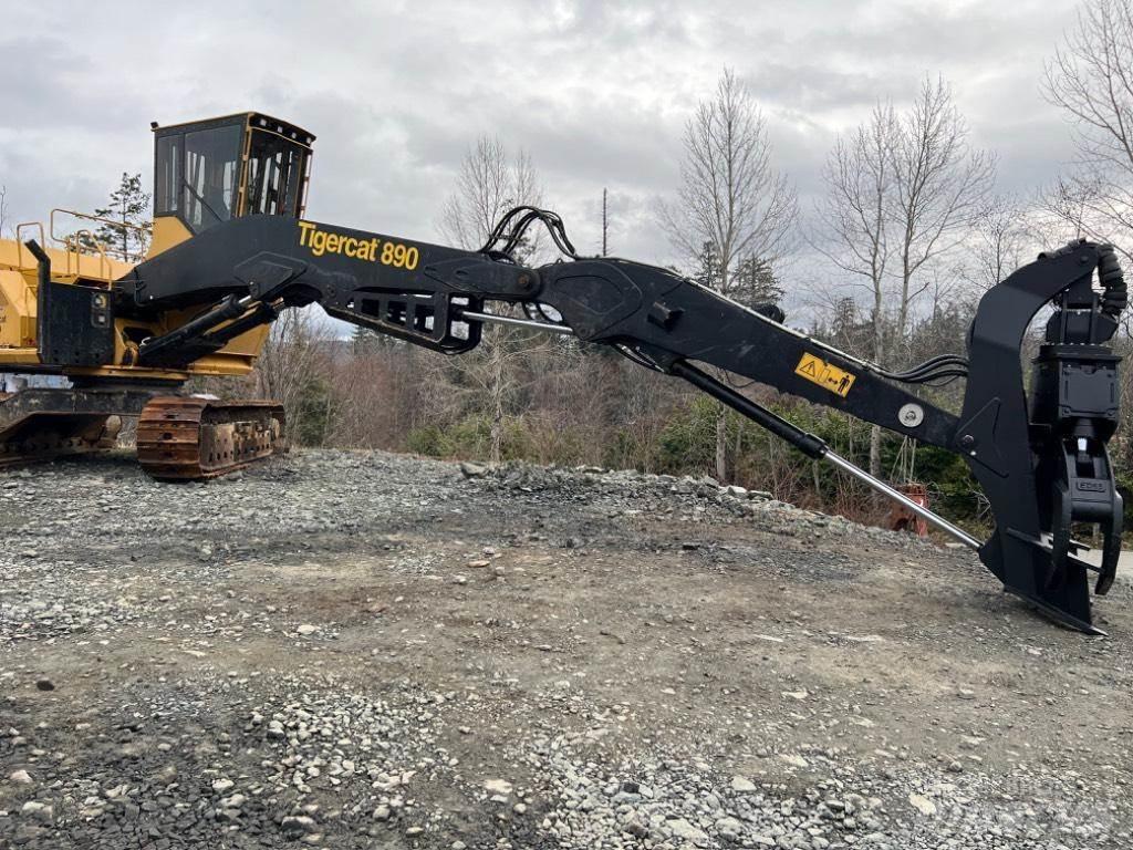 Tigercat 890 Vonszolók