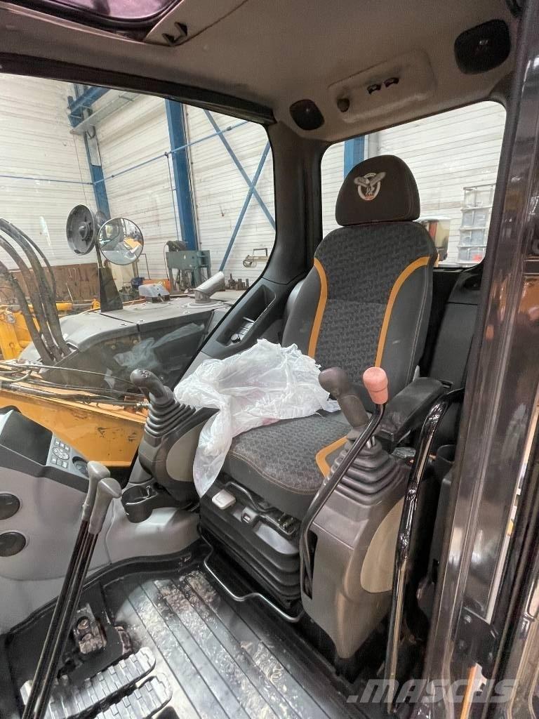 CASE CX 75 C SR Közepes (midi) kotrók 7 t - 12 t