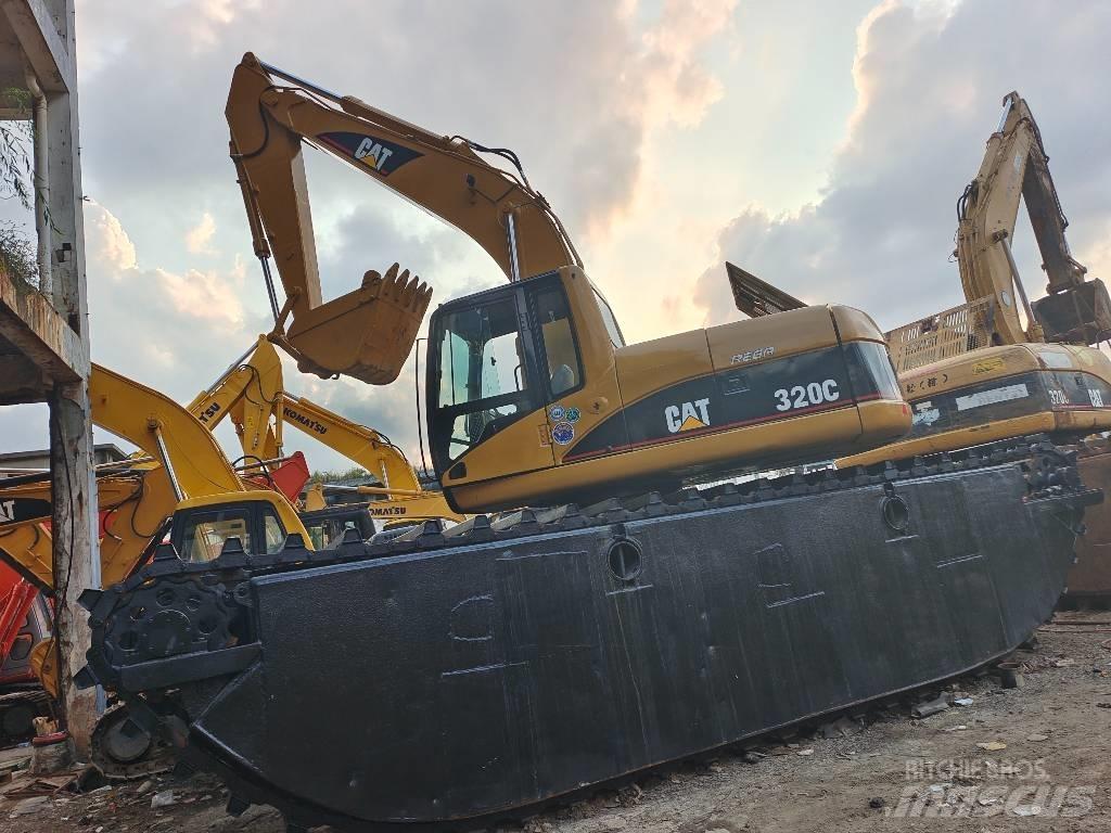 CAT 320 C Lánctalpas kotrók