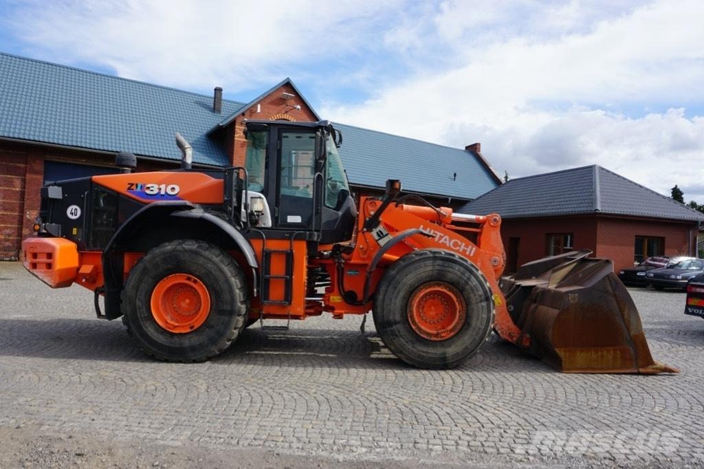 Hitachi ZW 310-6 Gumikerekes homlokrakodók