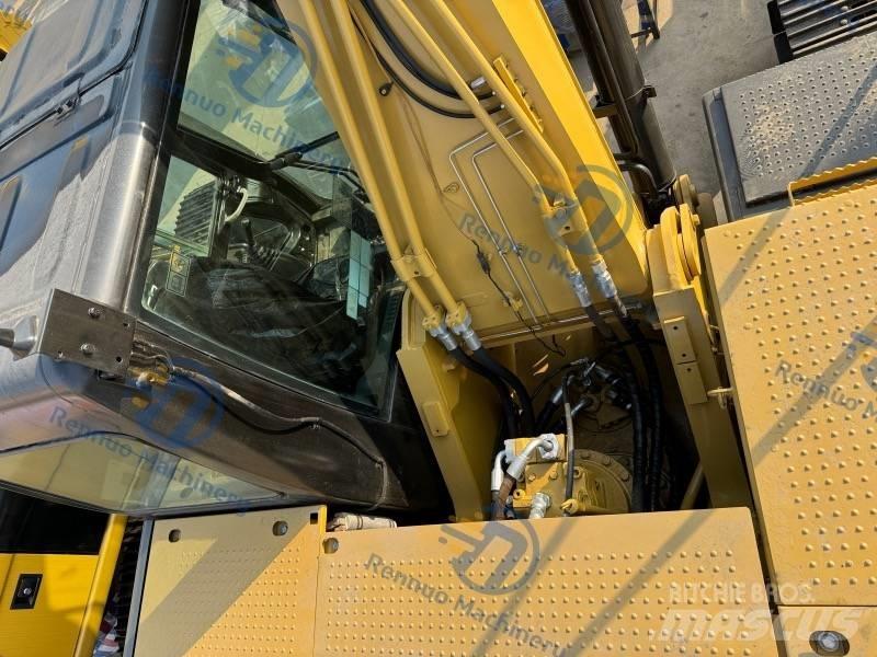 CAT 326D2 Lánctalpas kotrók