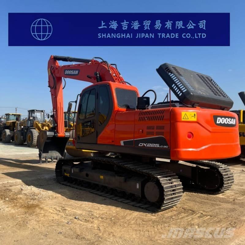 Doosan DX 225 Lánctalpas kotrók