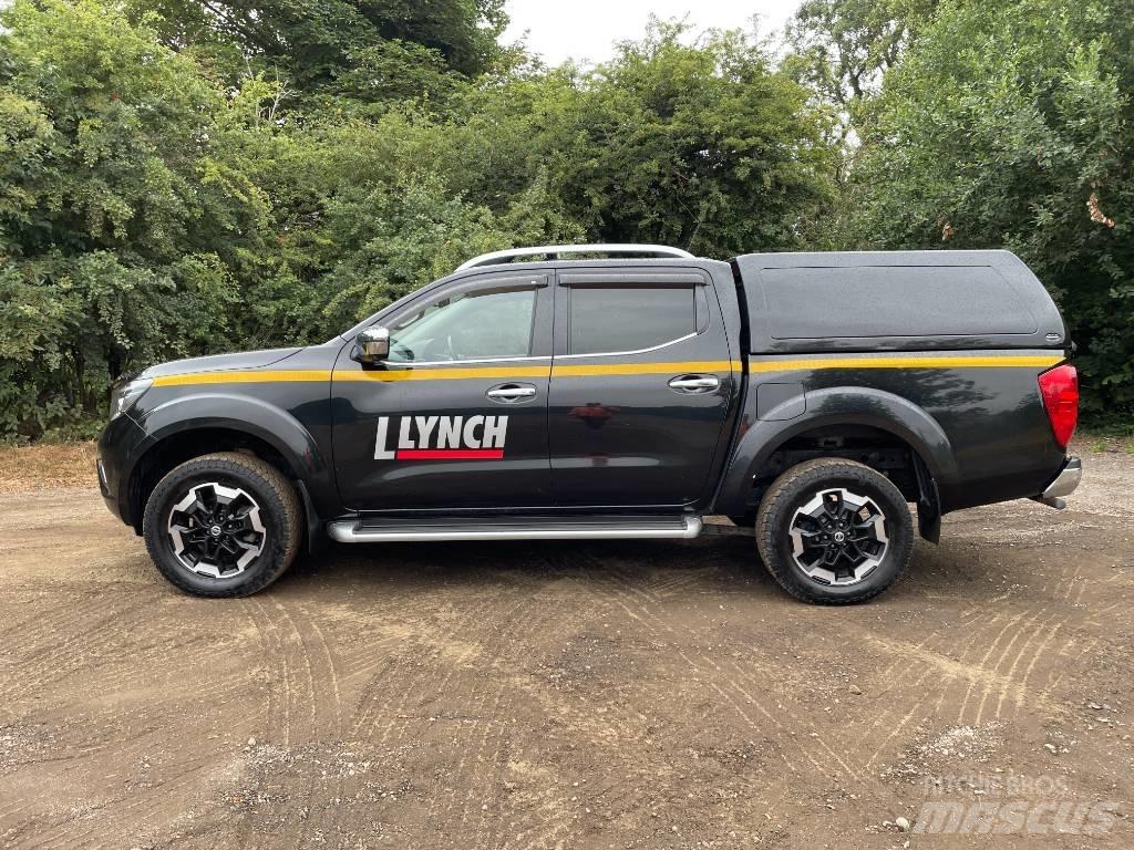 Nissan Navara Kis teherszállító/Platós kocsi