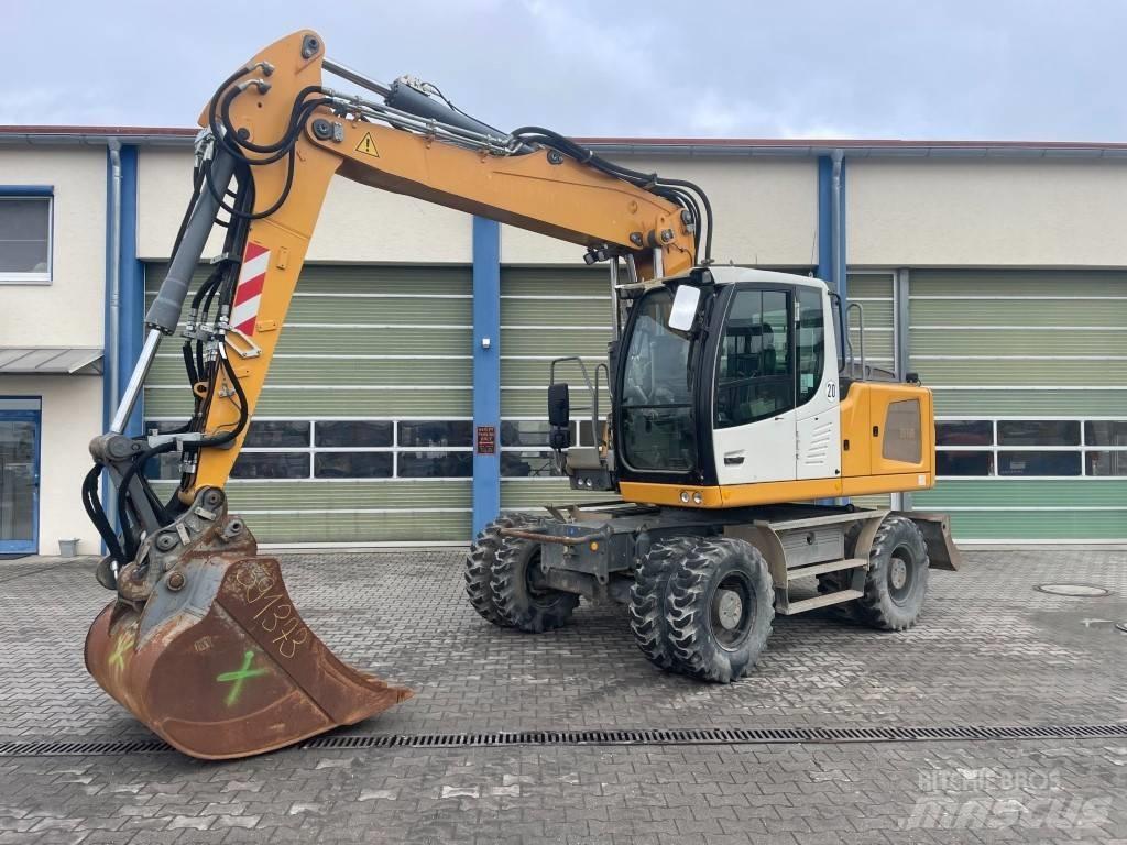 Liebherr A 918 Gumikerekes kotrók