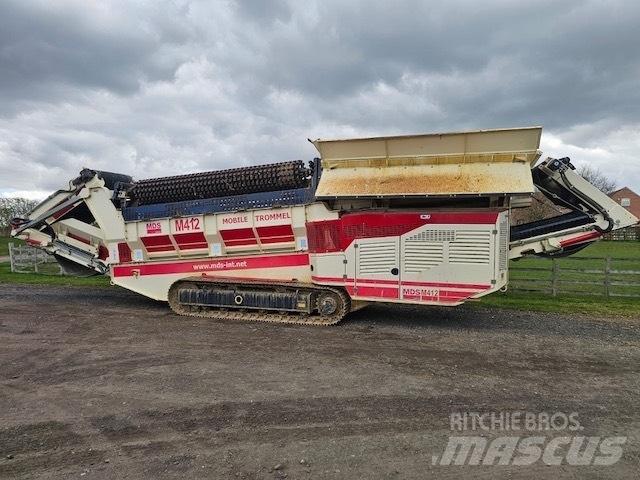 Terex MDS412 Szitadobok