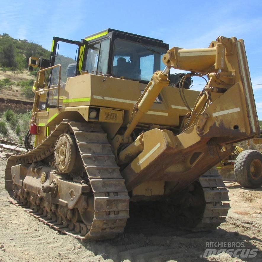 CAT D 9 T lánctalpas dózerek