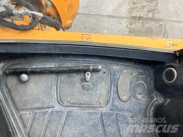 JCB 4CX AEC Kotrórakodók