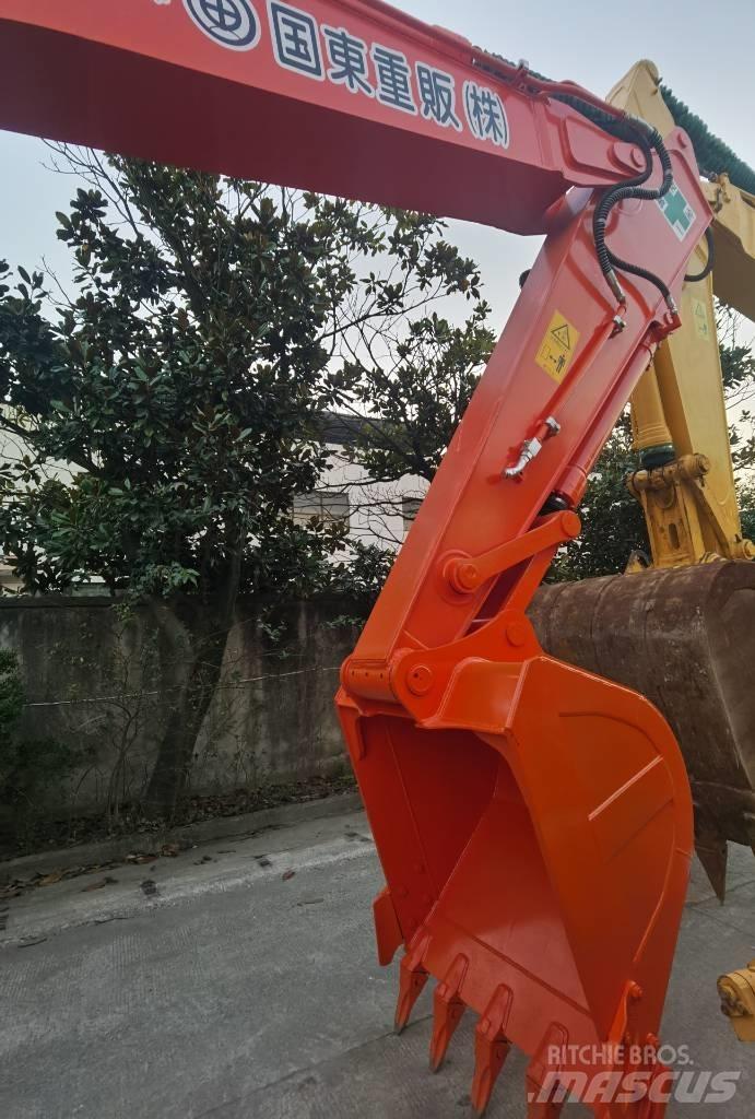 Hitachi ZX 200 Lánctalpas kotrók