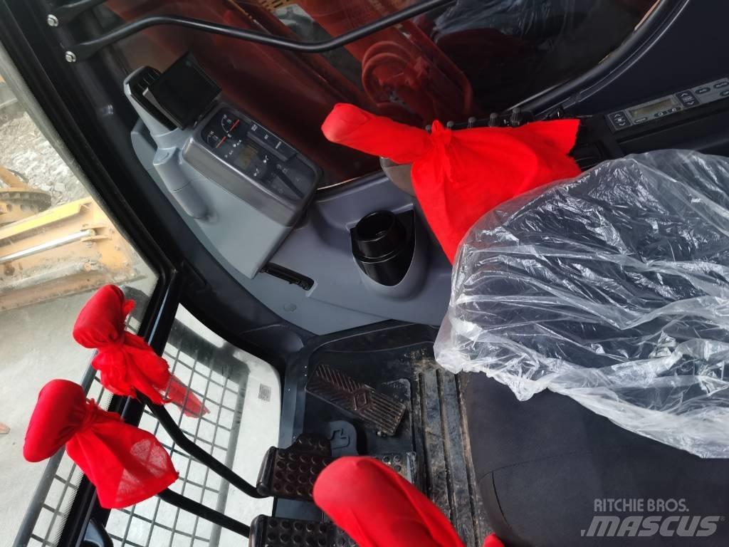 Hitachi ZX 200 Lánctalpas kotrók